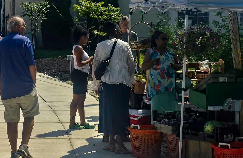 From the Lansdowne Farmers Market to Your Table: Cooking with Dadia’s Blend